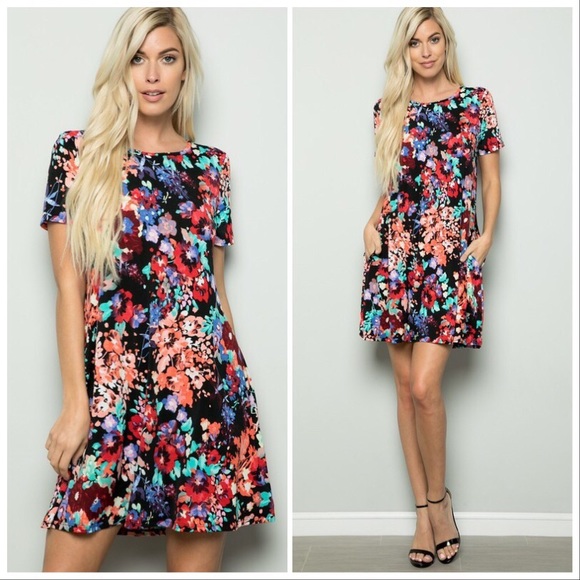 Dresses & Skirts - LAST 1‼️❣️BLACK FLORAL - DRESS TUNIC ❣️